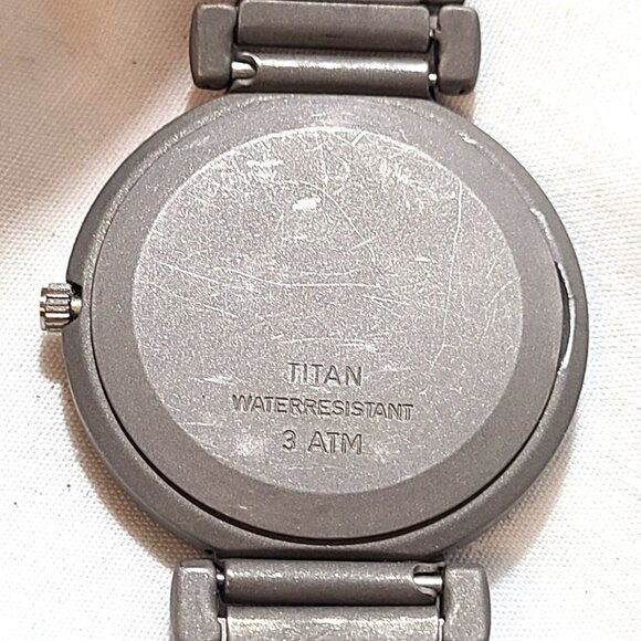 Men's Vintage Titan MTS 3ATM German Quartz Wrist Watch - Picture 8 of 12